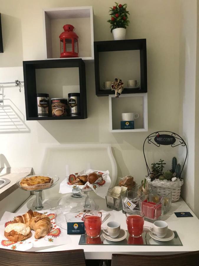 Bed and Breakfast Tresette Toledo Neapel Exterior foto